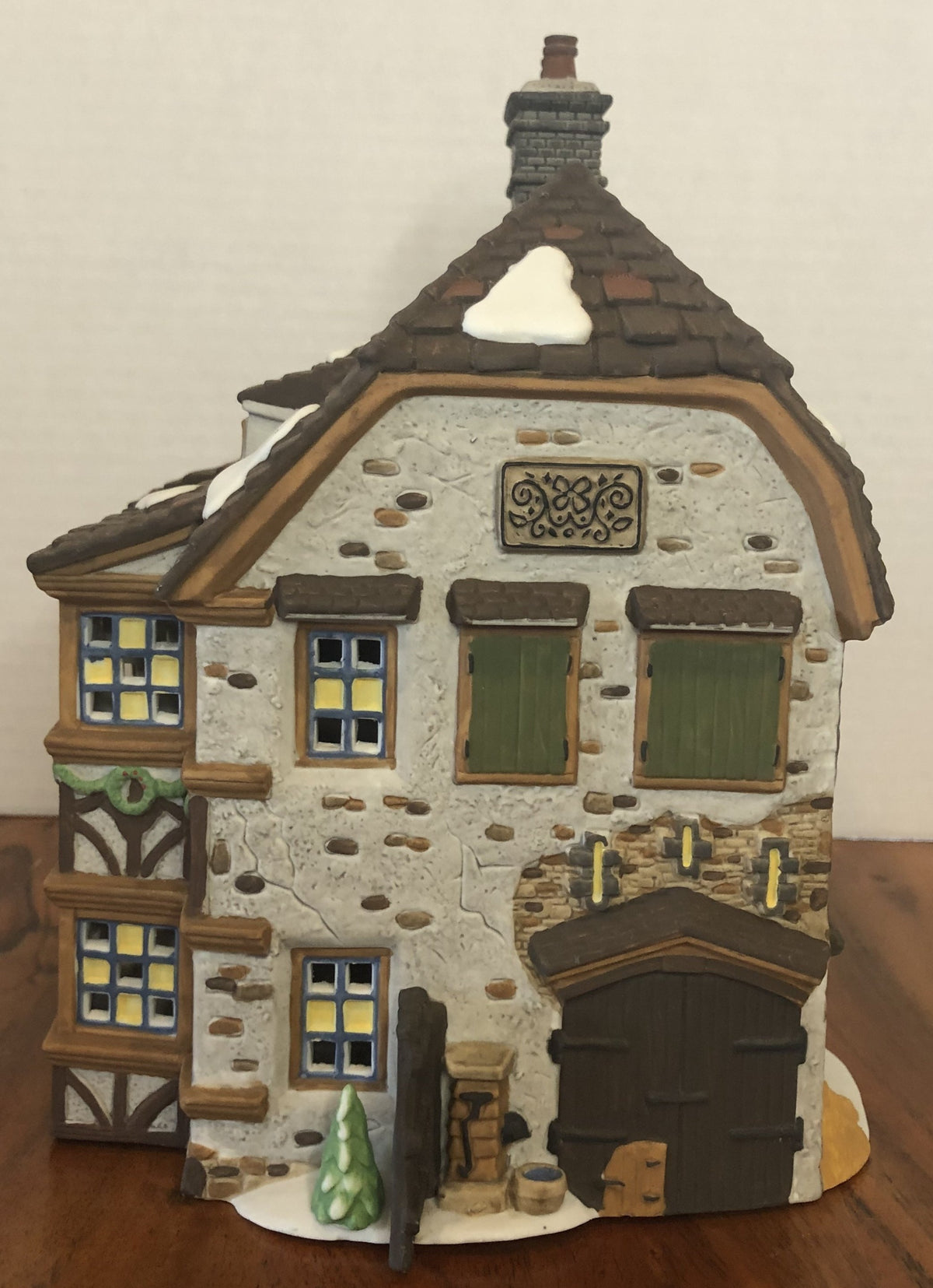 Department 56-  Dickens' Village "Sir John Falstaff Inn"