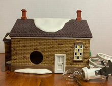Load image into Gallery viewer, Retired Dept 56- New England Village &quot;Stoney Brook Town Hall&quot;
