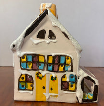 Load image into Gallery viewer, Dept 56. Snow VIllage &quot;Wayside Inn&quot; Side
