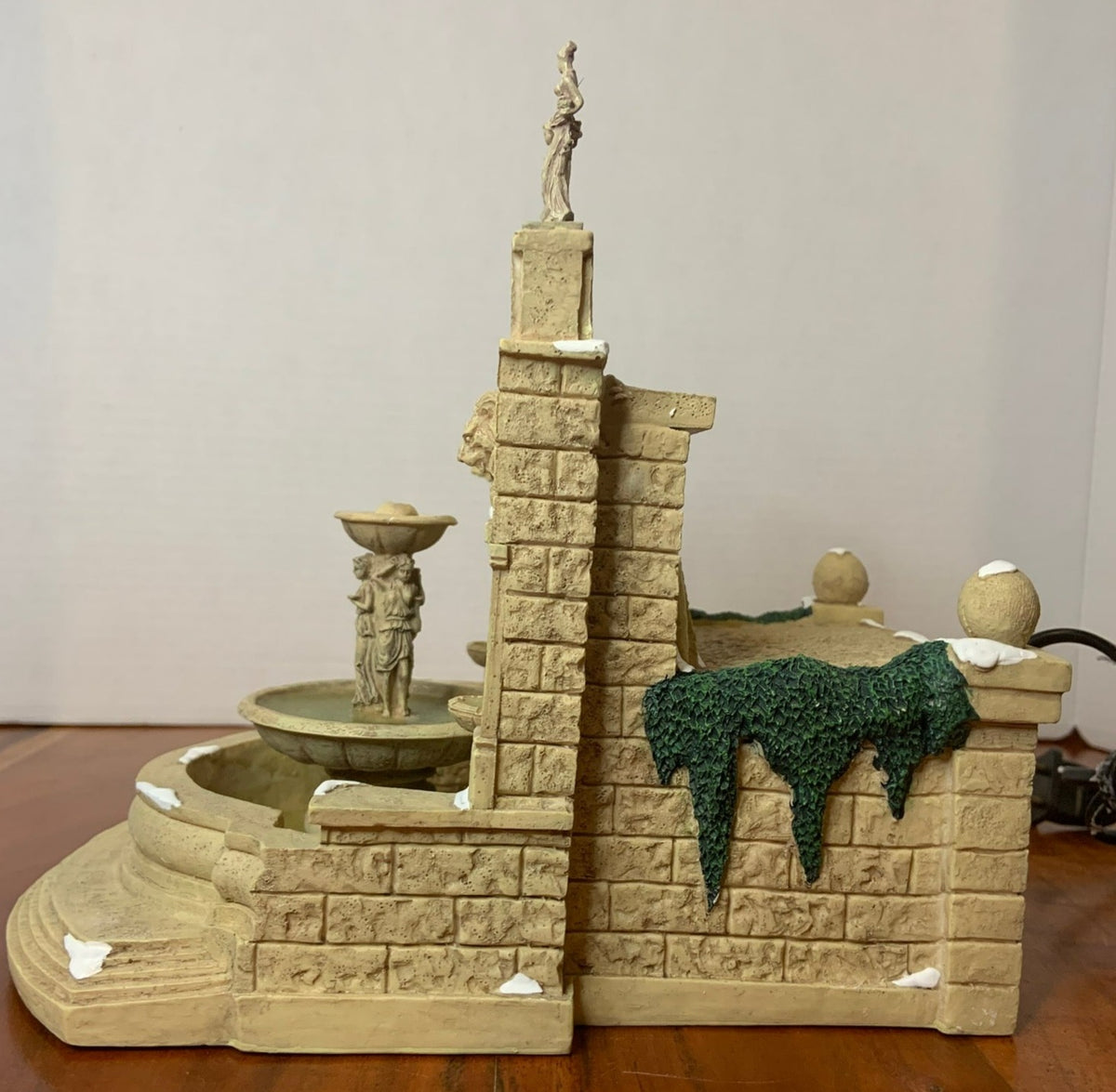 Dept 56- Village "Camden Park Fountain"