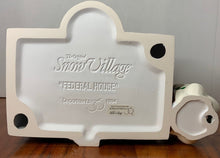 Load image into Gallery viewer, Dept 56 Snow Village &quot;Federal House&quot; Bottom
