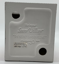 Load image into Gallery viewer, Dept 56. Snow Village &quot;The Secret Garden Florist&quot; 
