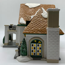 Load image into Gallery viewer, Department 56- Snow Village &quot;Linden Hills Country Club&quot;
