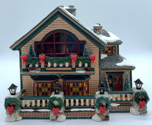 Load image into Gallery viewer, Dept 56- Snow Village &quot;Christmas Lake Chalet&quot;
