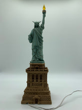 Load image into Gallery viewer, Dept 56- American Pride &quot;Statue of Liberty&quot;
