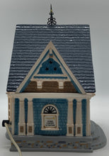 Load image into Gallery viewer, Department 56- Snow Village &quot;Roosevelt Park Band Shell&quot;
