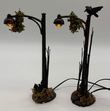 Load image into Gallery viewer, Dept 56- SV Halloween &quot;Scary Street Lights&quot;

