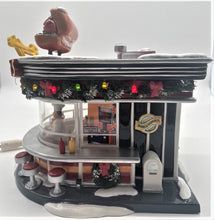 Load image into Gallery viewer, Dept 56- Snow Village &quot;Franky&#39;s Hot Dogs&quot;
