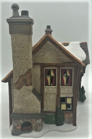 Department 56- Dickens' Village "Holly Tree Inn"
