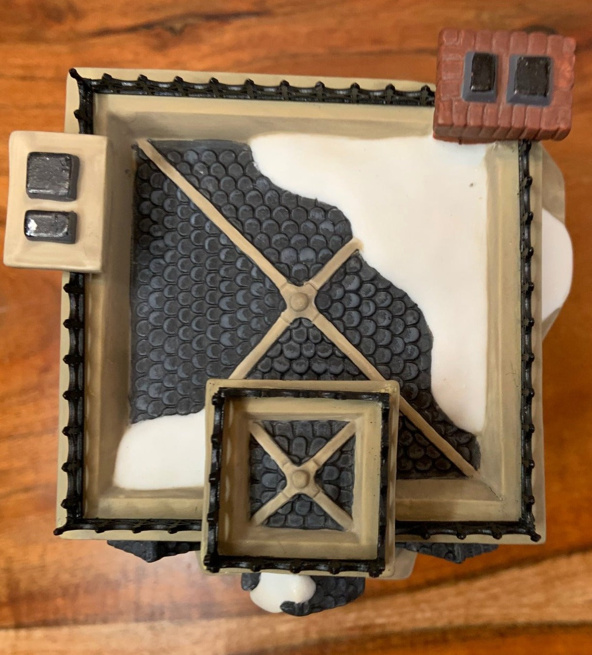 Dept 56 New England Village Hale & Hardy House l Retired