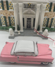 Load image into Gallery viewer, Dept 56- Snow Village &quot;Elvis Presley&#39;s Graceland&quot; Gift Set
