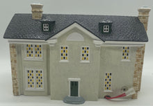 Load image into Gallery viewer, Dept 56- Snow Village &quot;Elvis Presley&#39;s Graceland&quot; Gift Set
