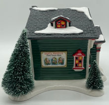 Load image into Gallery viewer, Depatment 56- Snow Village &quot;A Visit With Santa&quot;
