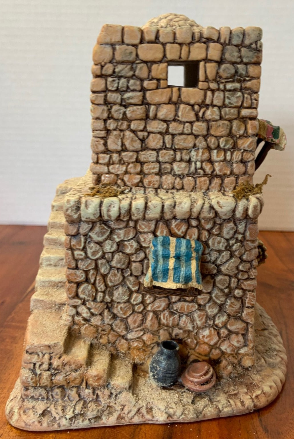 Department 56 Gatekeeper's Dwelling side