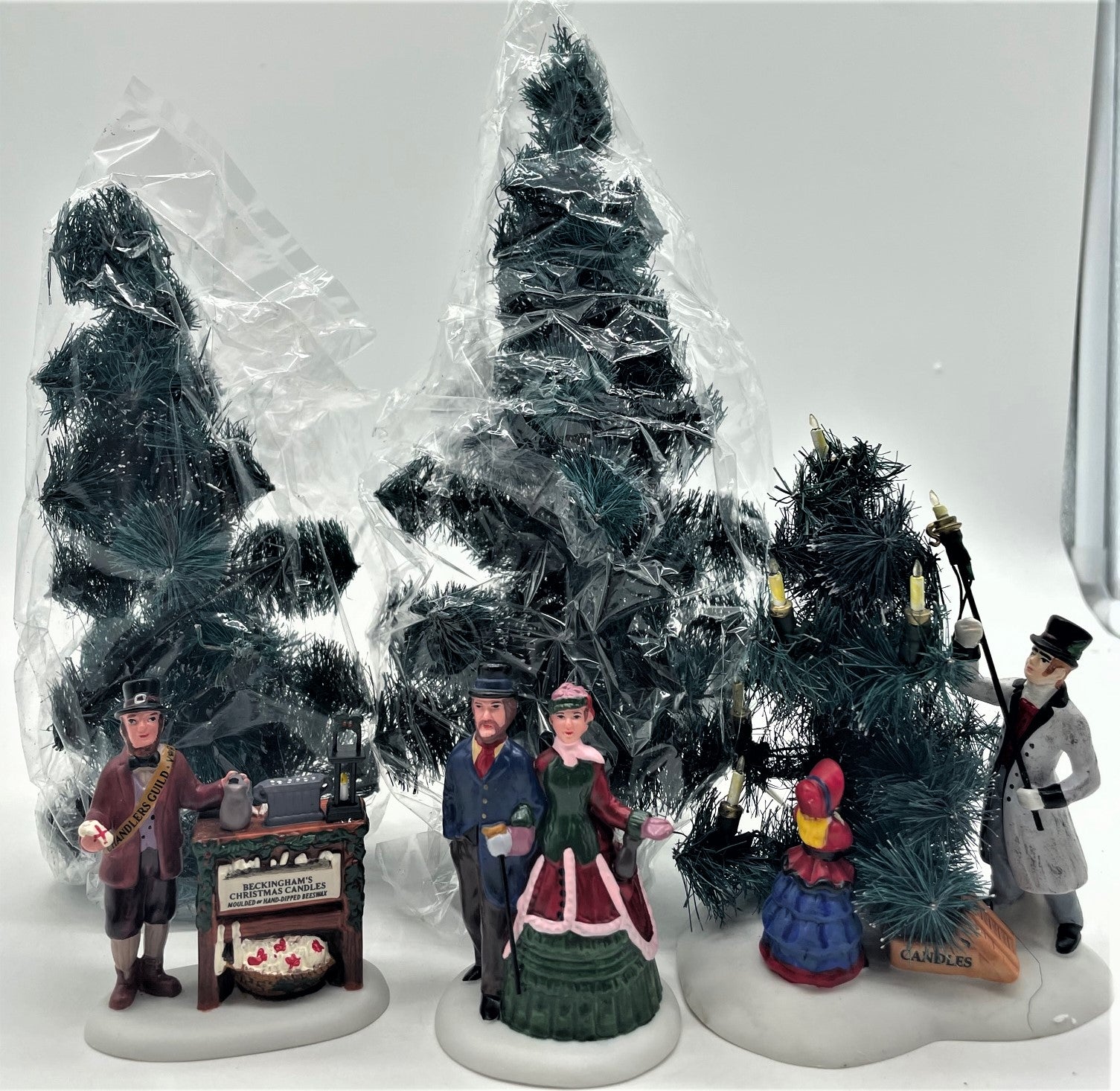 Department 56 Dickens Beckingham’s 2024 Christmas Candles