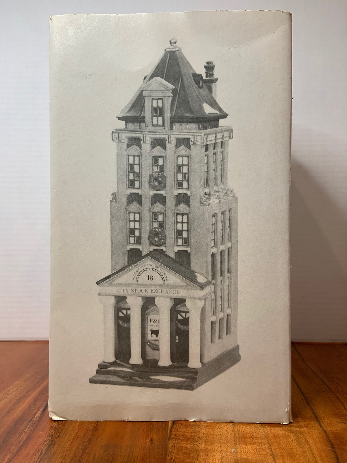 Retired Department 56 Christmas in the City Brokerage House