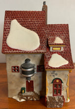 Load image into Gallery viewer, Retired Dept 56 Popcorn and Cranberry House side
