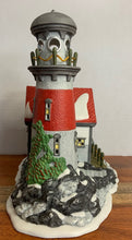 Load image into Gallery viewer, Dept 56  Pigeonhead Lighthouse side

