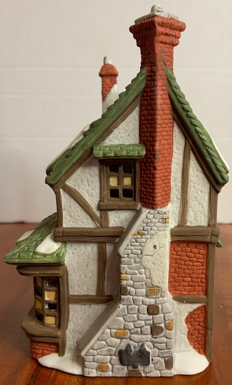 Department 56 Dickens' Village T. Wells Fruit and Spice Shop side
