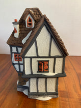 Load image into Gallery viewer, Dept 56 Dickens&#39; Village
