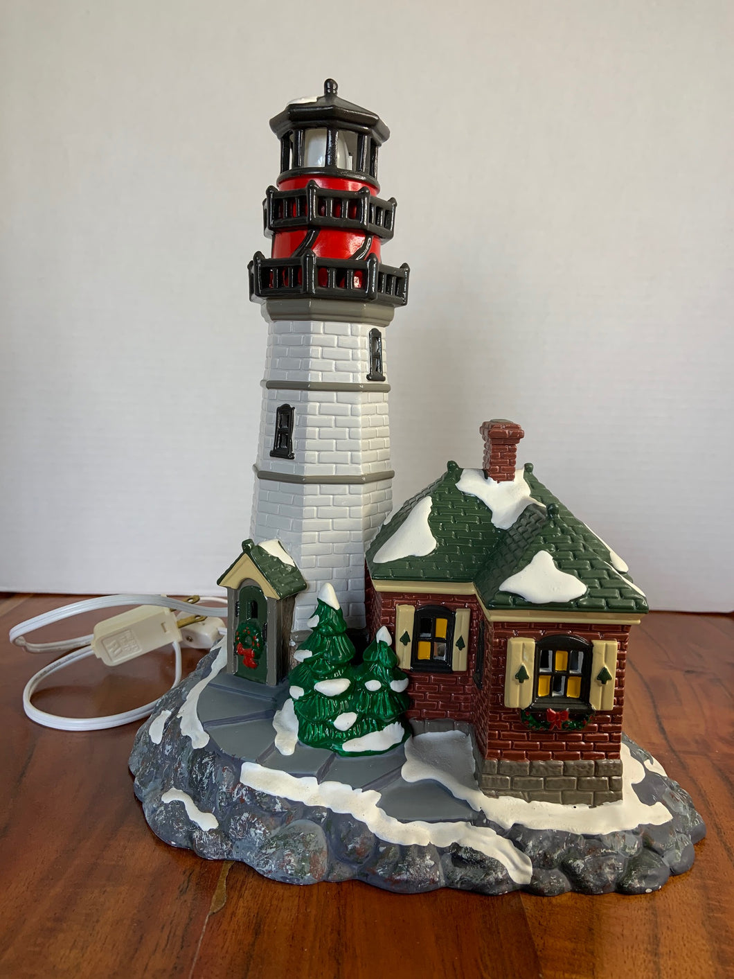 Department 56 Snow Village Christmas Cove Lighthouse