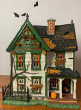 Load image into Gallery viewer, Dept 56 Snow Village Halloween &quot;Spooky Farmhouse&quot;
