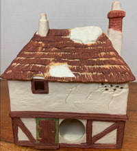 Load image into Gallery viewer, Dept 56 Dickens Village
