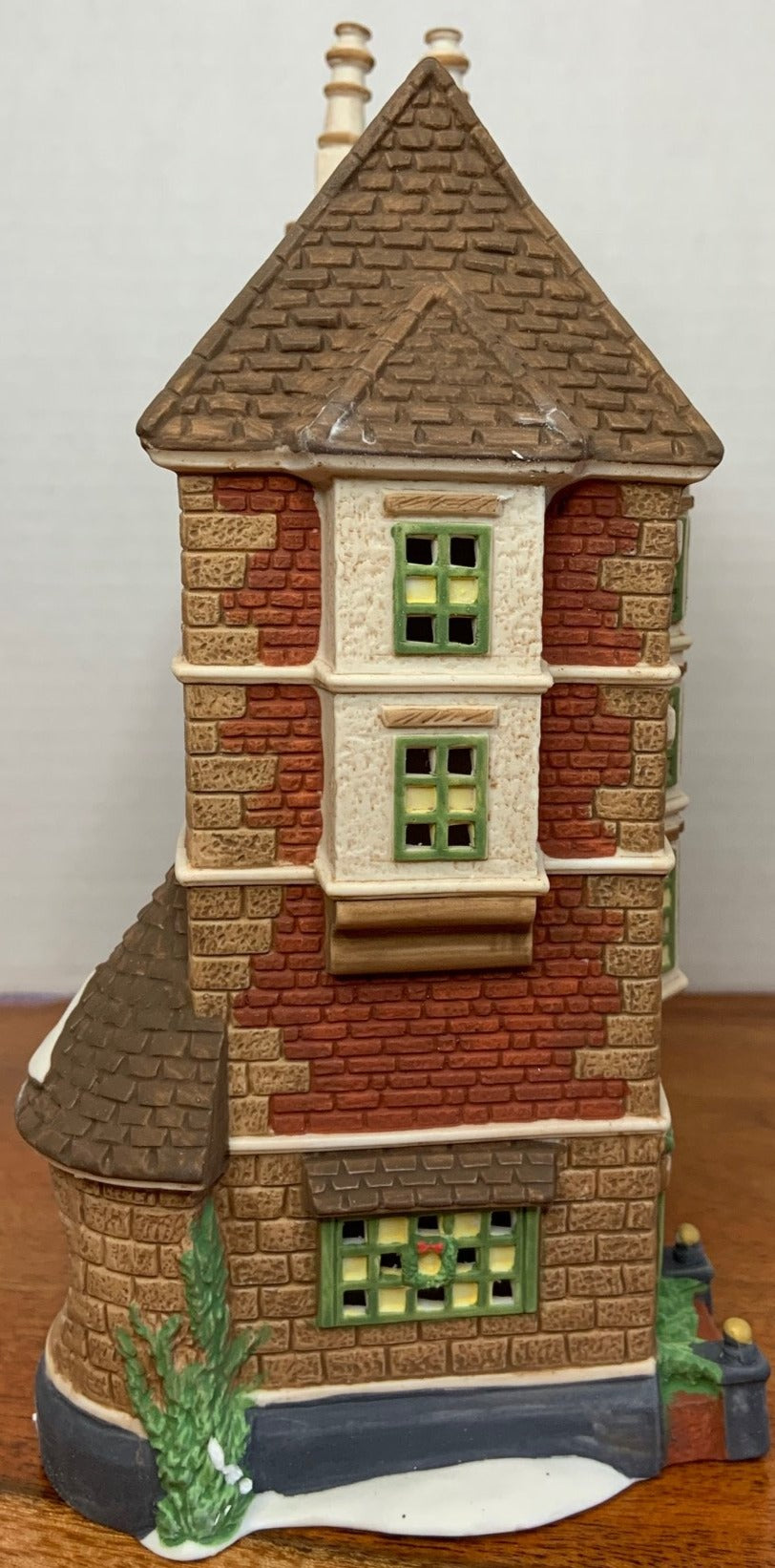 Department 56 Nephew Fred's Flat side