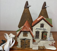 Load image into Gallery viewer, Dept 56 Bishops Oast House
