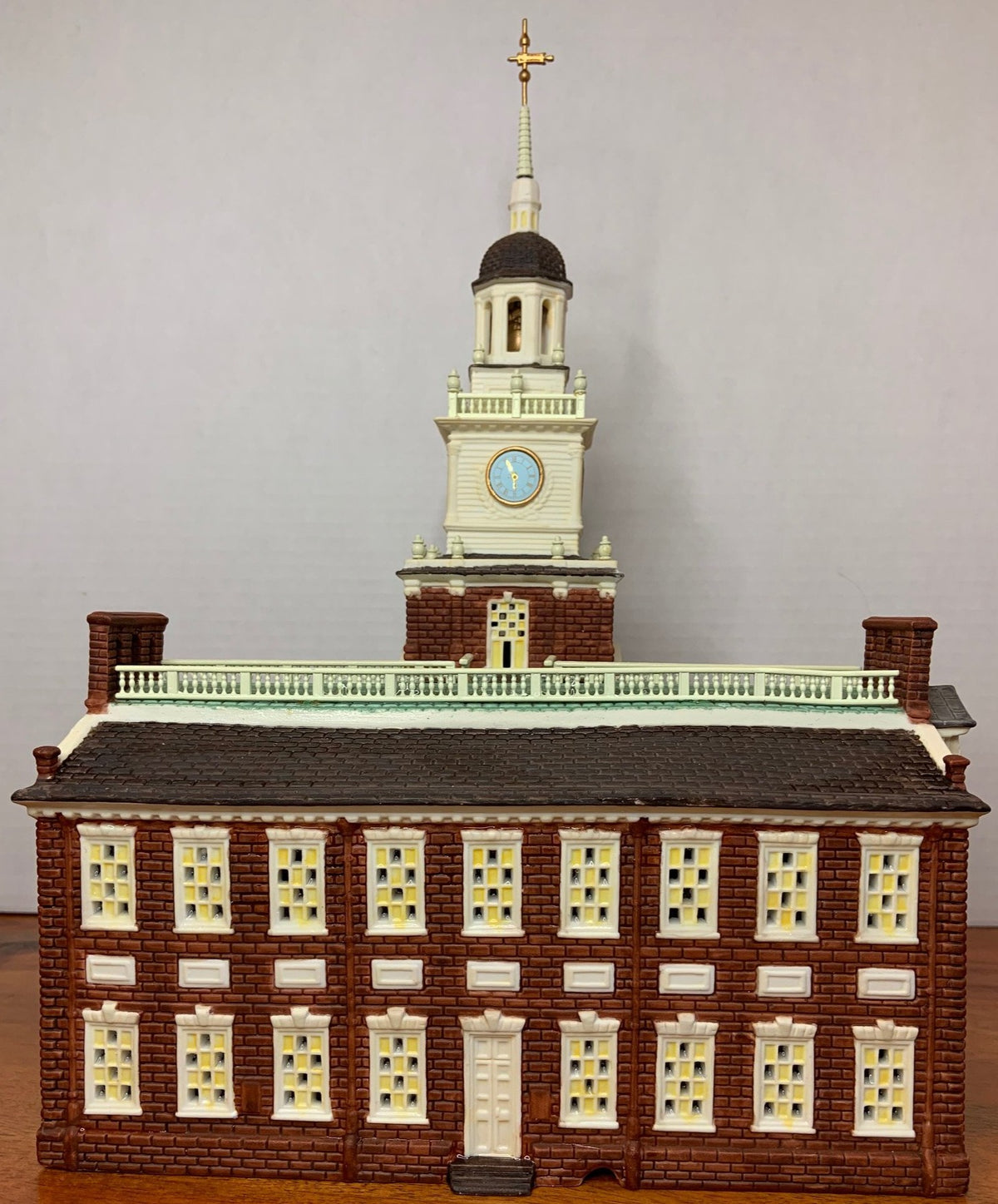 Department 56 Independence Hall back