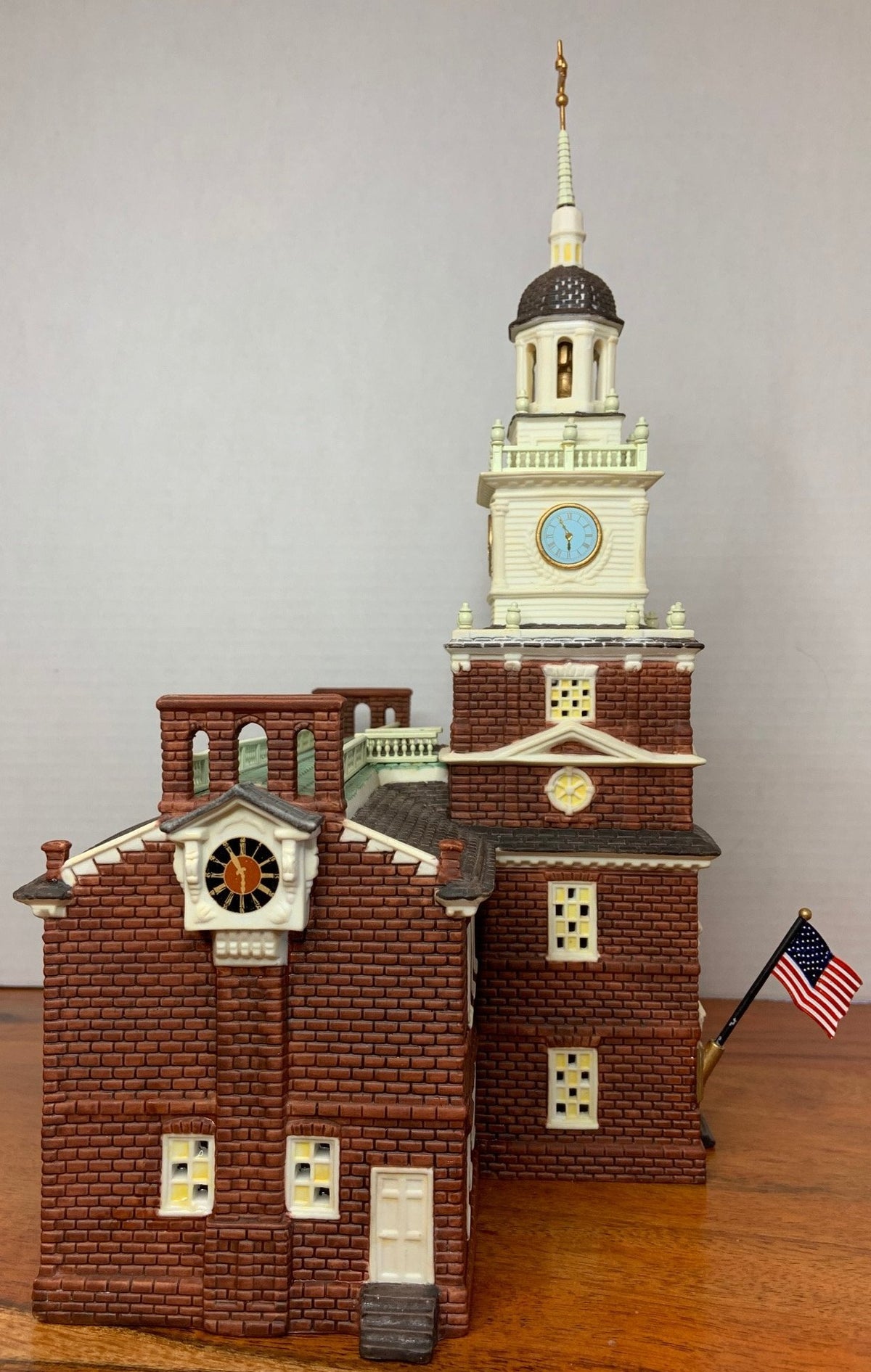 Department 56 Historical Landmark Series Independence Hall side