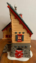 Load image into Gallery viewer, Dept 56 North Pole Village &quot;Elves&#39; Trade School&quot; side
