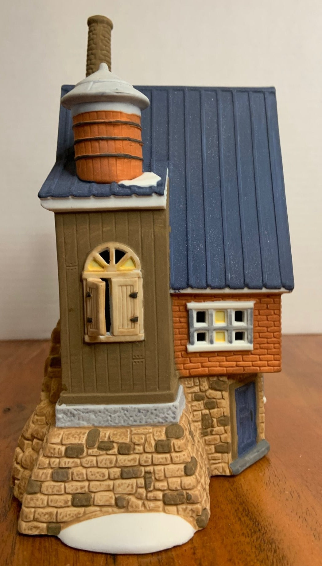 Department 56- New England Village "Yankee Jud Bell Casting"