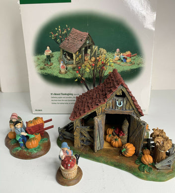 Dept 56 New England Village 