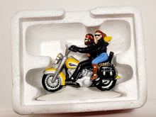 Load image into Gallery viewer, Dept 56 Snow Village Two for the Road
