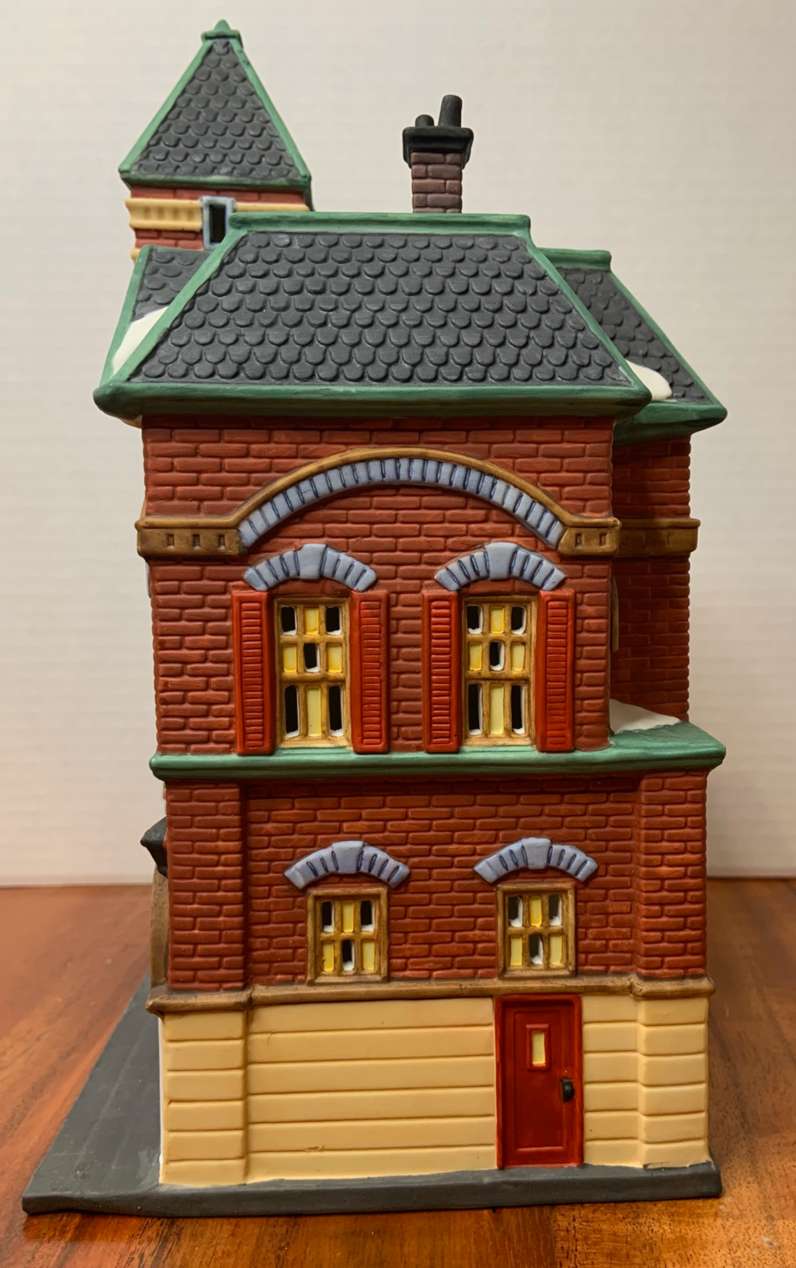 Dept 56 CIC Red Brick Fire Station side