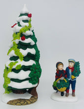 Load image into Gallery viewer, Dept 56- Heritage Village &quot;The Holly and the Ivy&quot;
