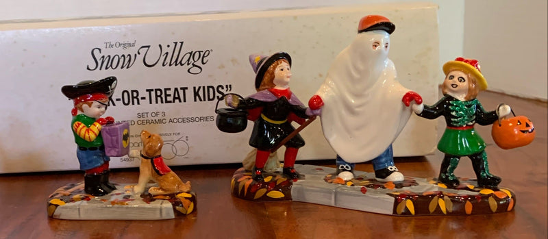 Dept 56 SV Halloween "Trick-or-Treat Kids" Accessory - see note